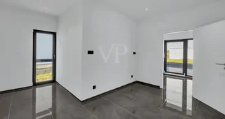 von_poll_real_estate_property_25256255_image_15