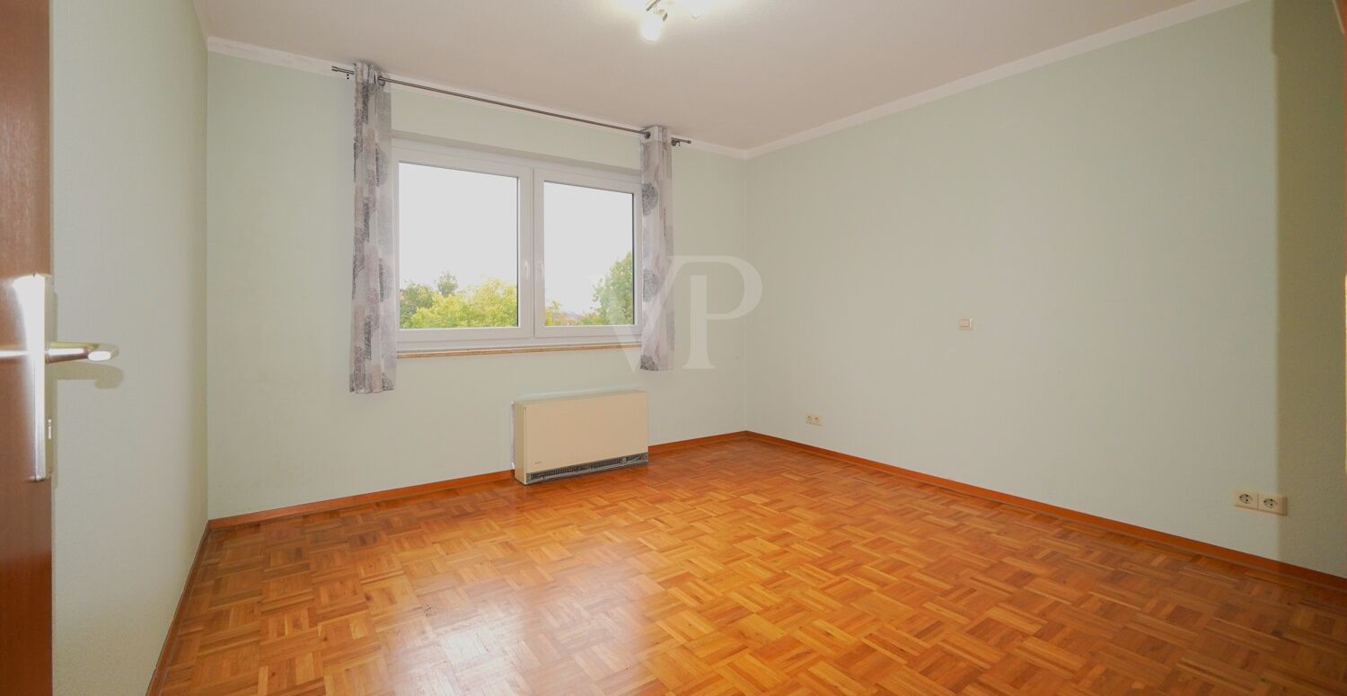 Schlafzimmer III