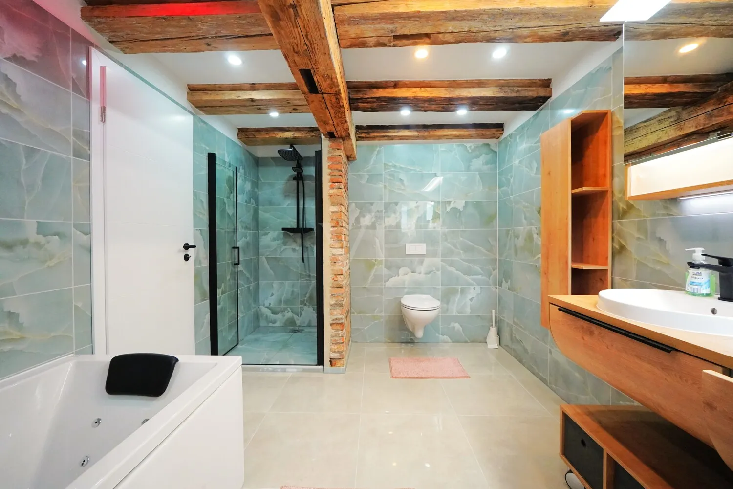 Badezimmer Obergeschoss