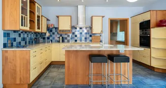 von_poll_real_estate_property_25256257_image_7