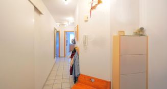 von_poll_real_estate_property_25256259_image_7