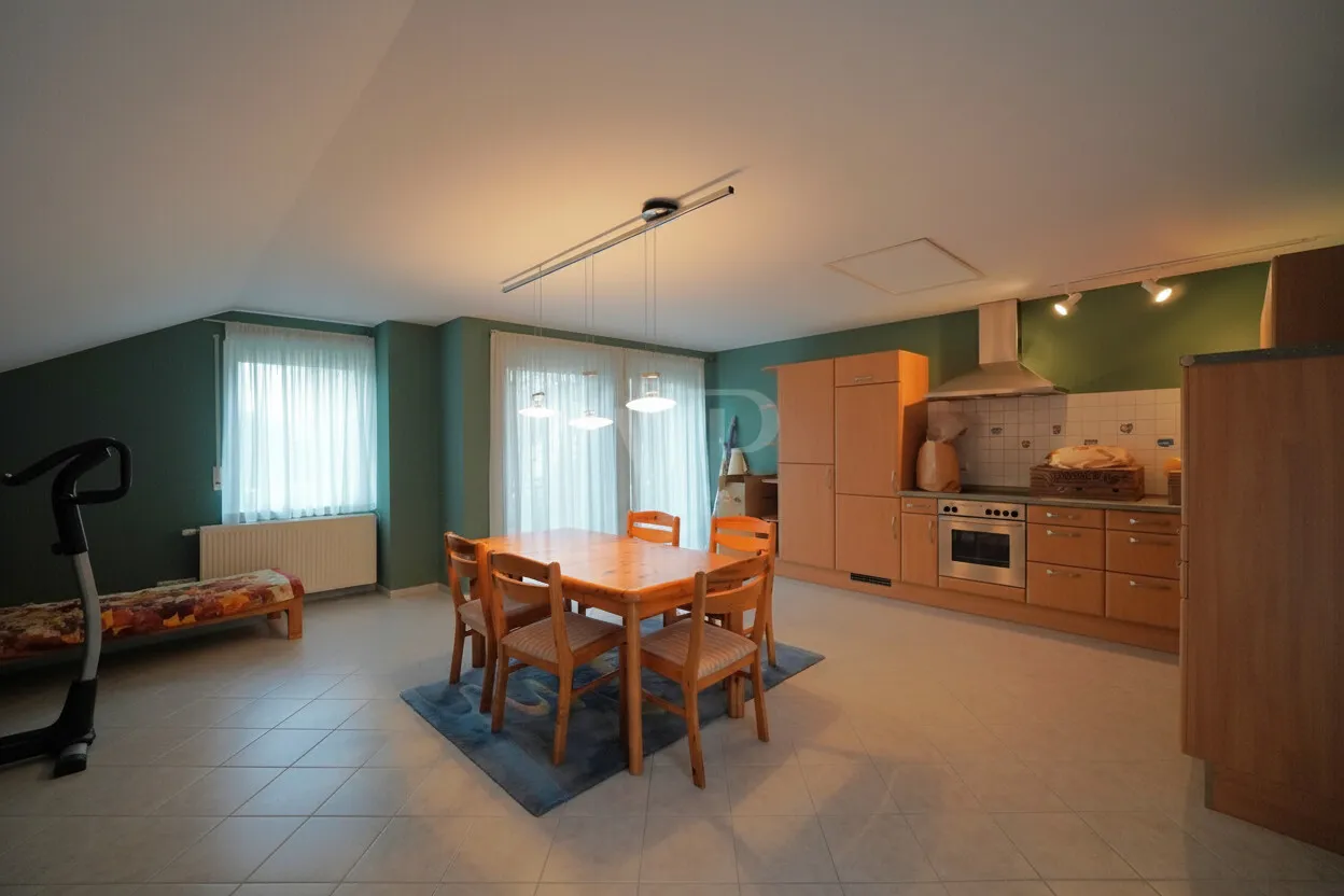 Essbereich / Küche DG