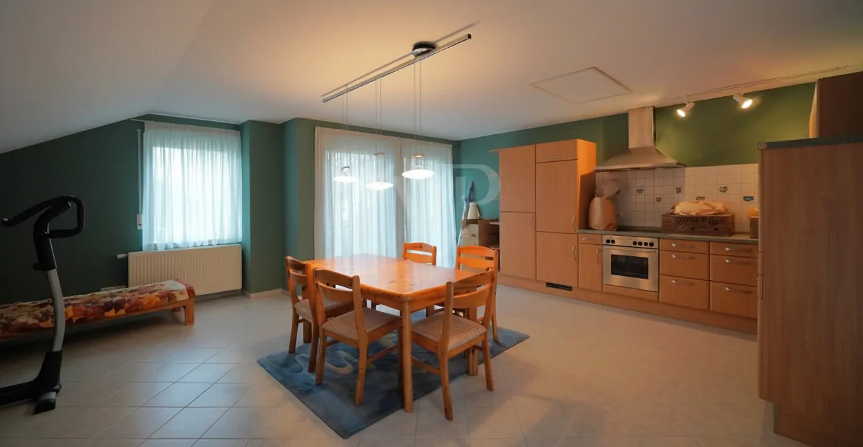 Essbereich / Küche DG