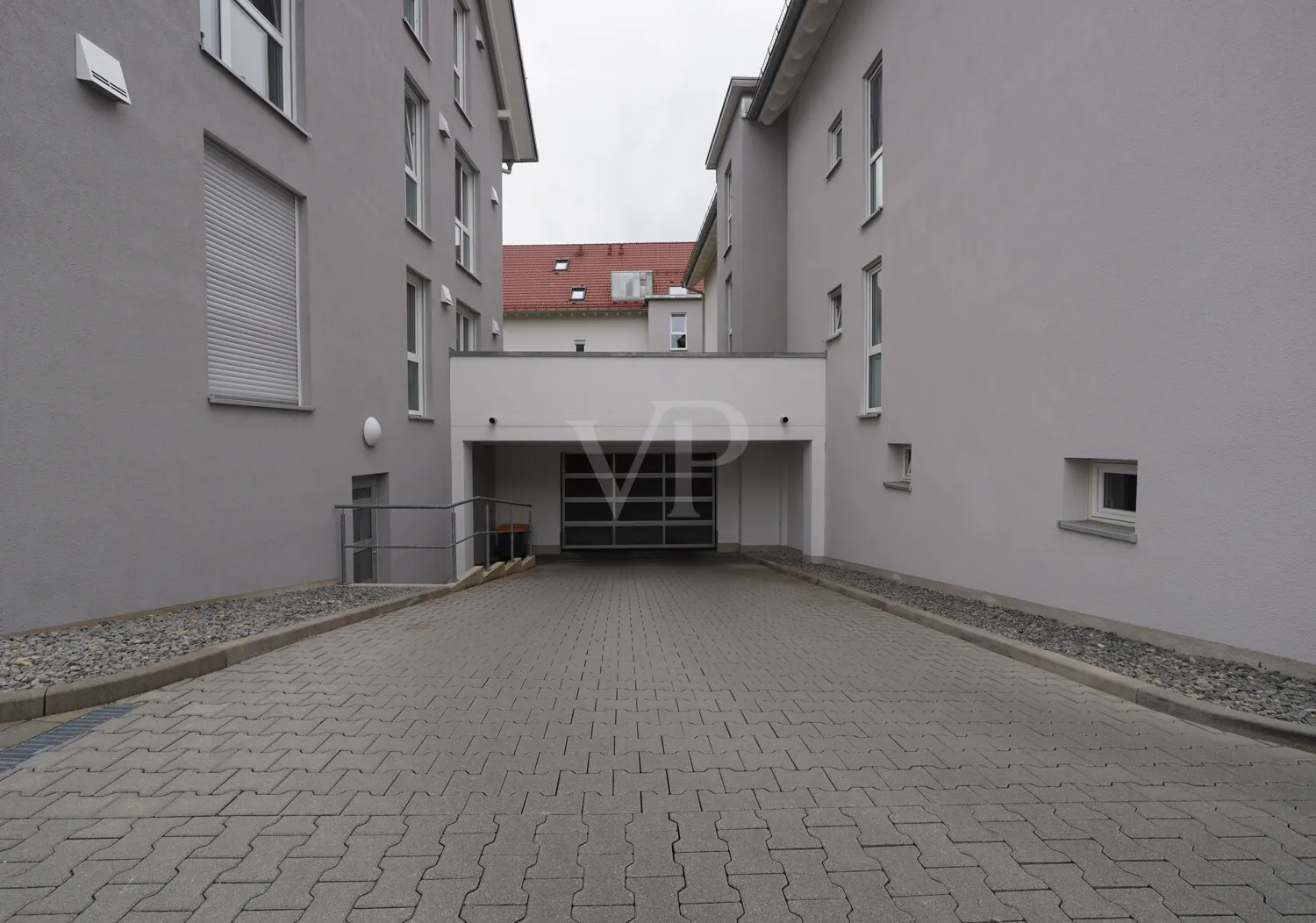 Tiefgarageneinfahrt
