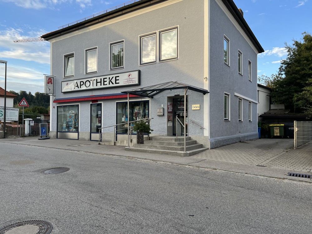 Stellplätze vor/neben dem Haus