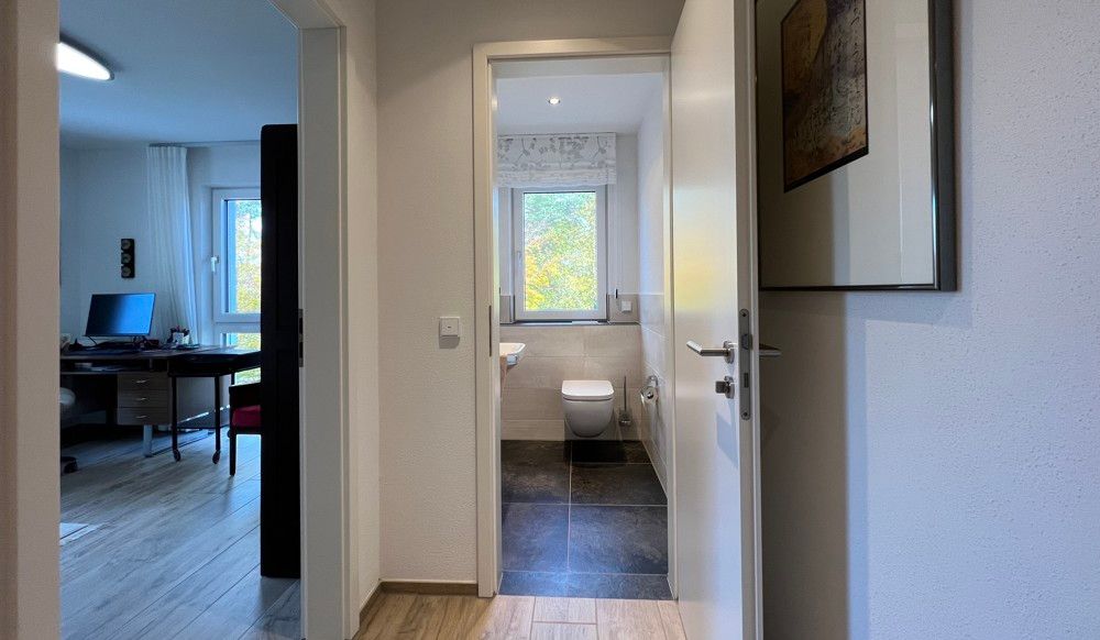 Blick zum Gäste-WC