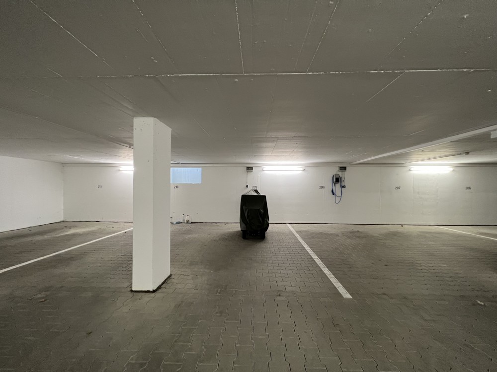 Tiefgaragenstellplatz