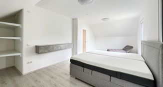 von_poll_real_estate_property_25338009_image_17
