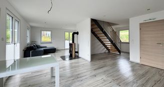 von_poll_real_estate_property_25338009_image_12
