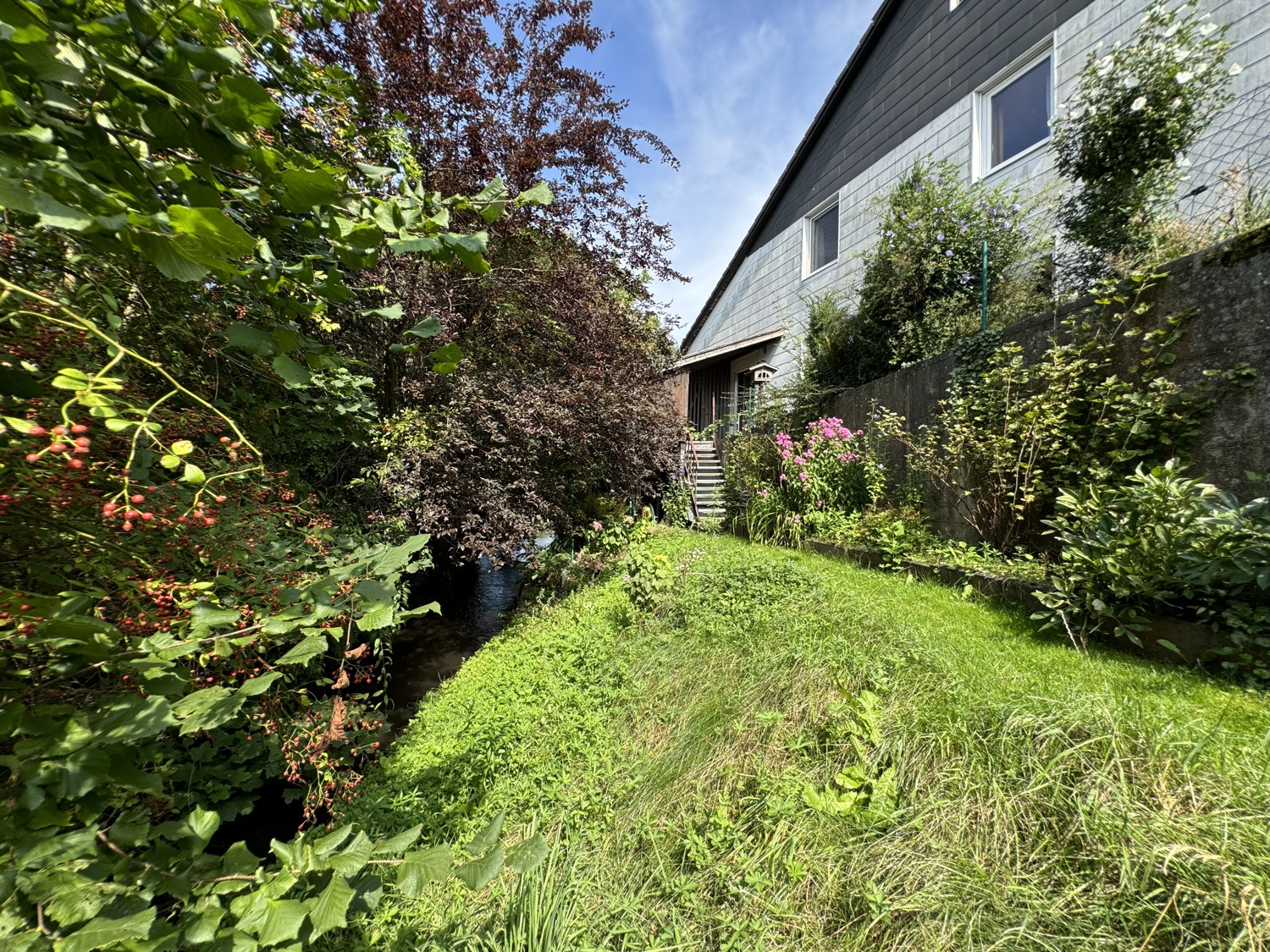 Gartengrundstück am Bach