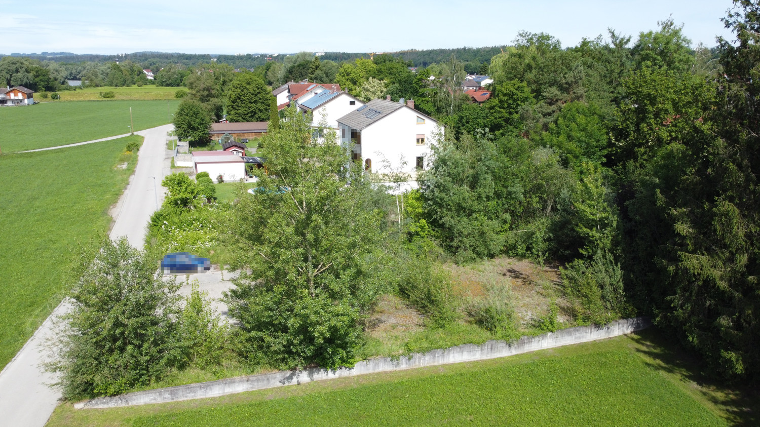 Ostseite mit Blick nach Westen