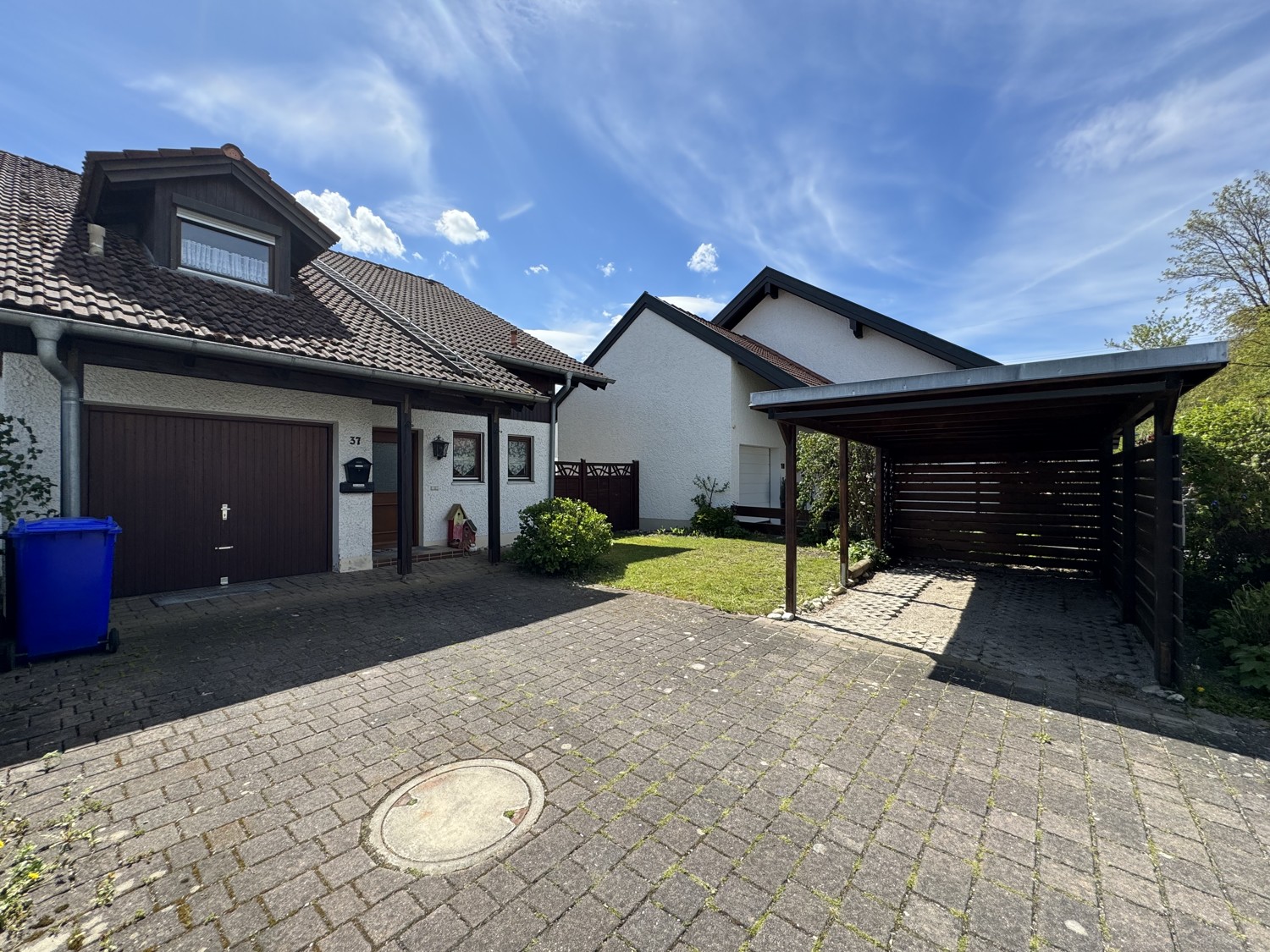 Garage & Carport