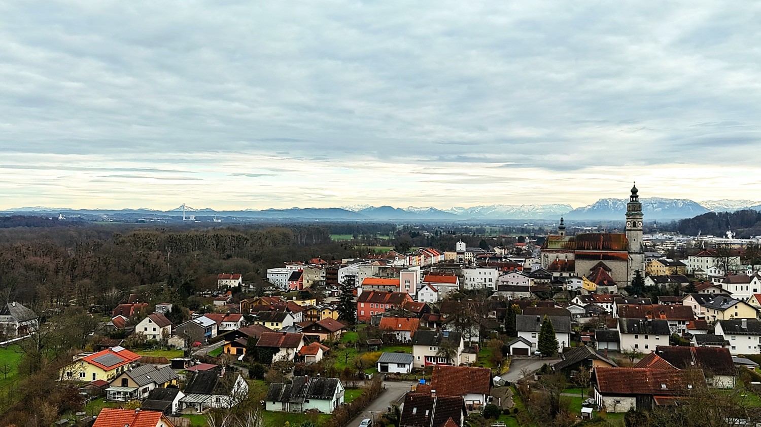 Fernsicht über Tittmoning hinweg