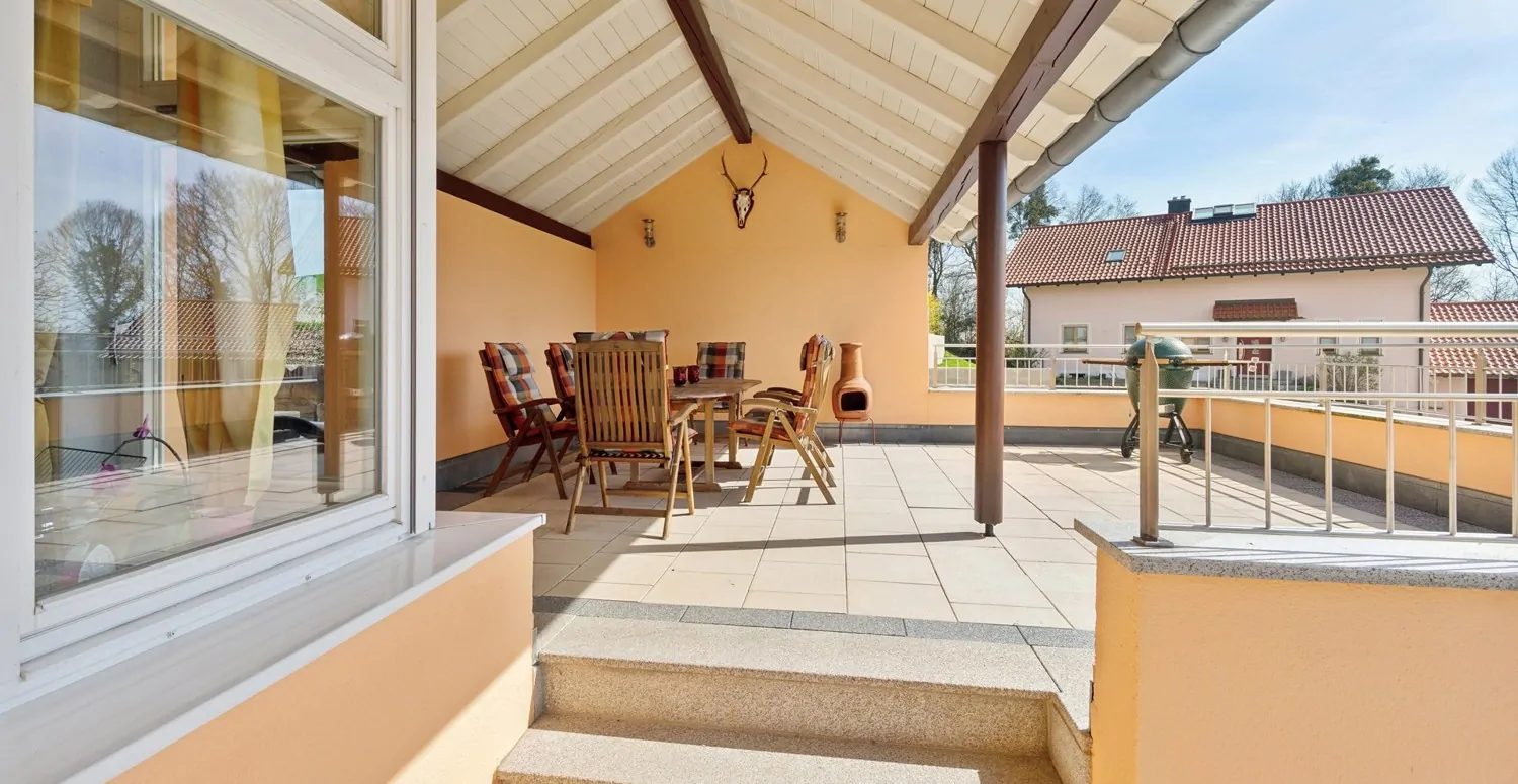 Freisitz und Sonnenterrasse