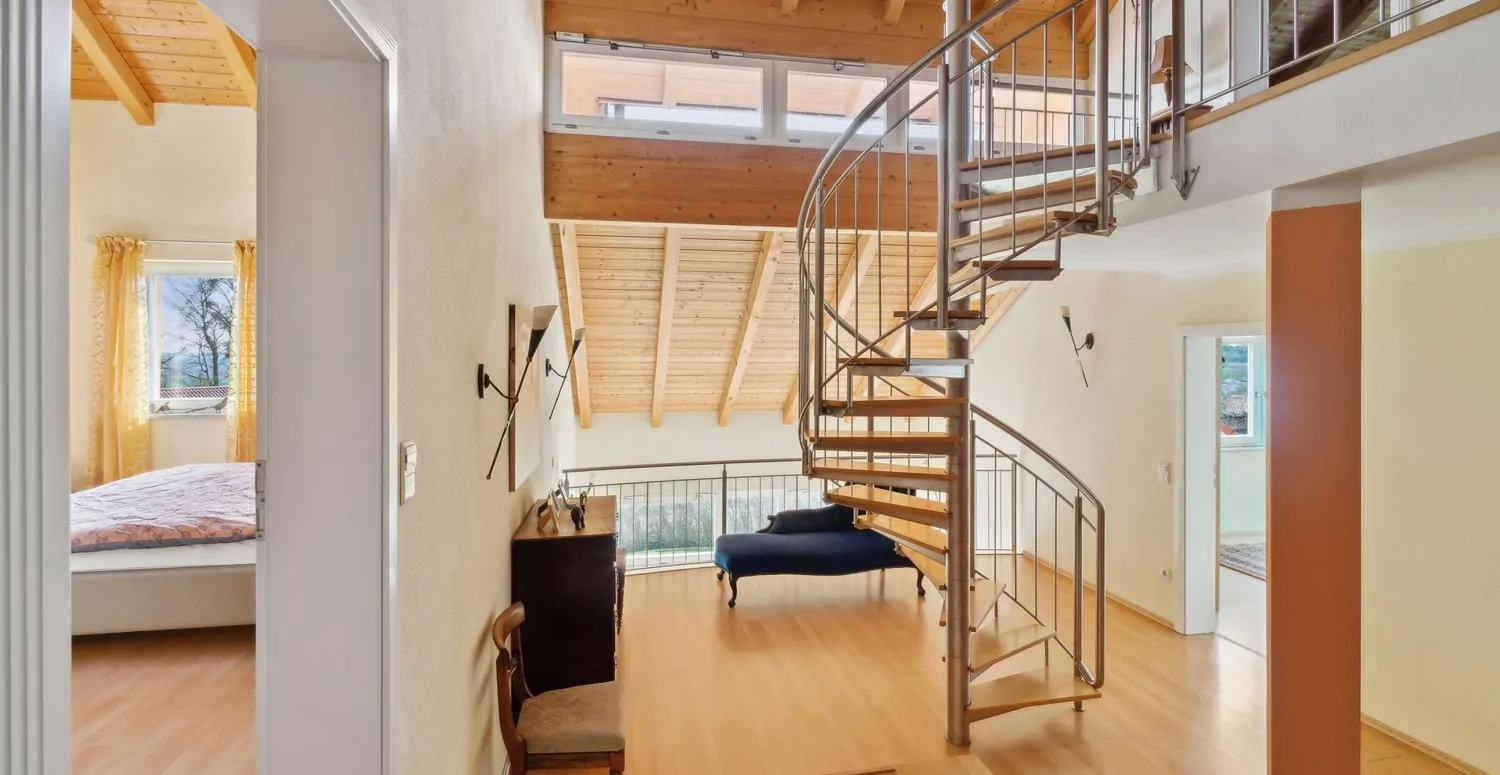 Zugang Schlafräume im 1. OG