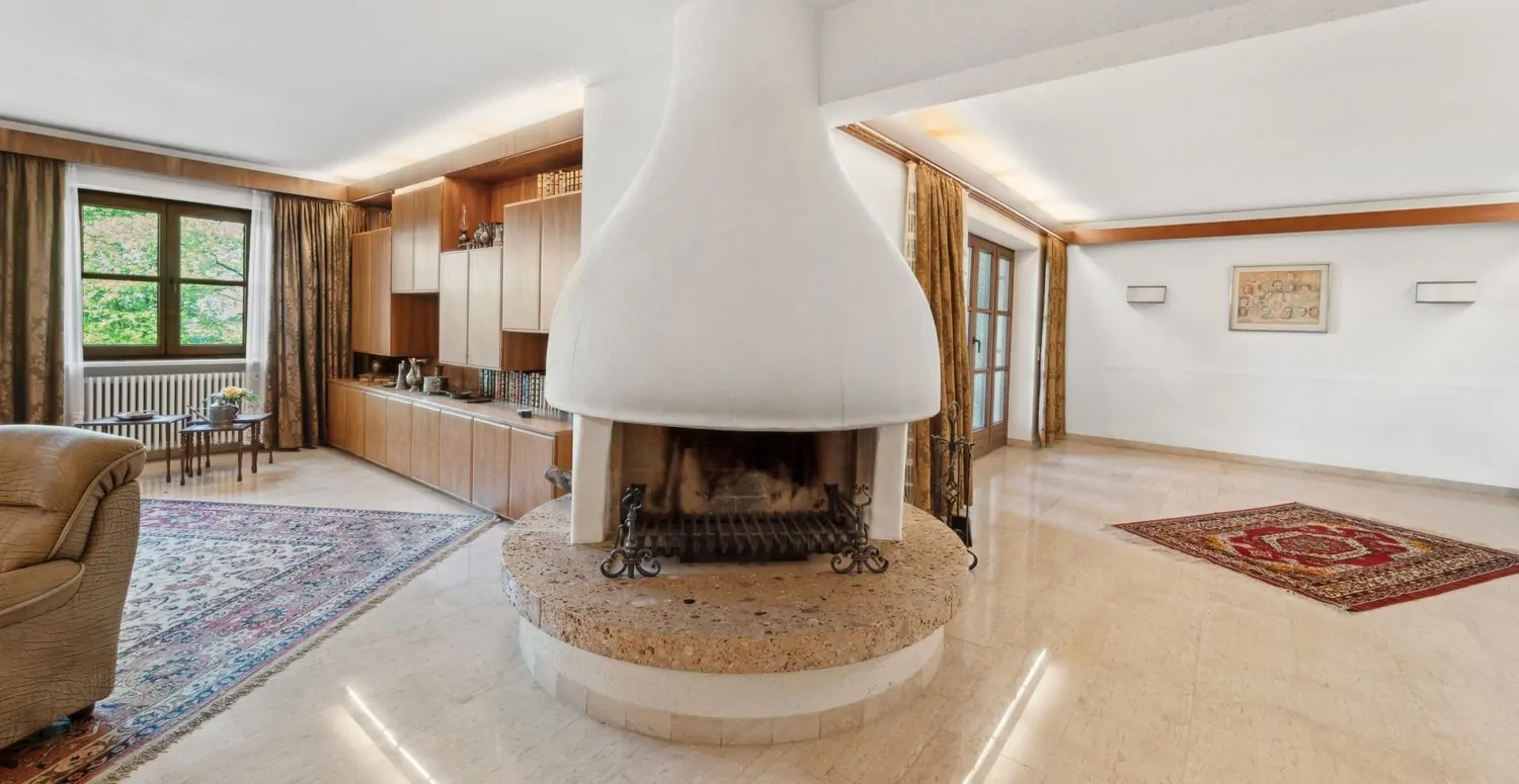 Herrschaftlicher Kamin