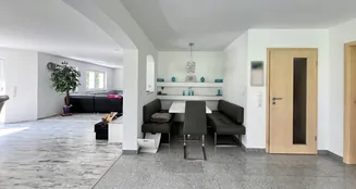 von_poll_real_estate_property_25338021_image_7