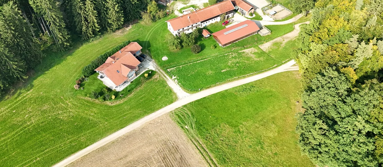 Blick über das Anwesen