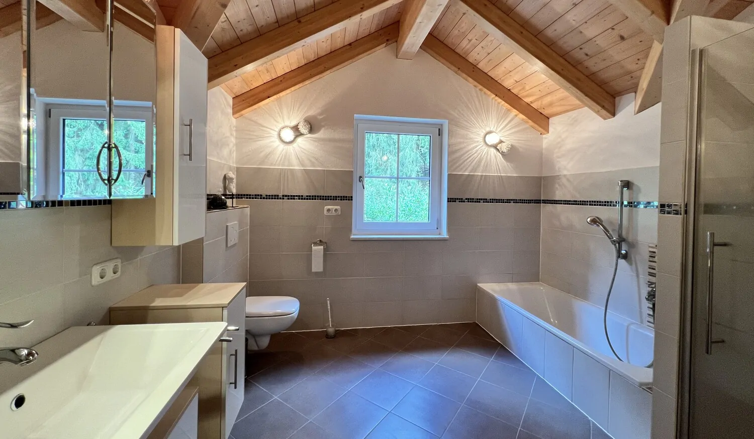 Wohnhaus Neu - Bad 2