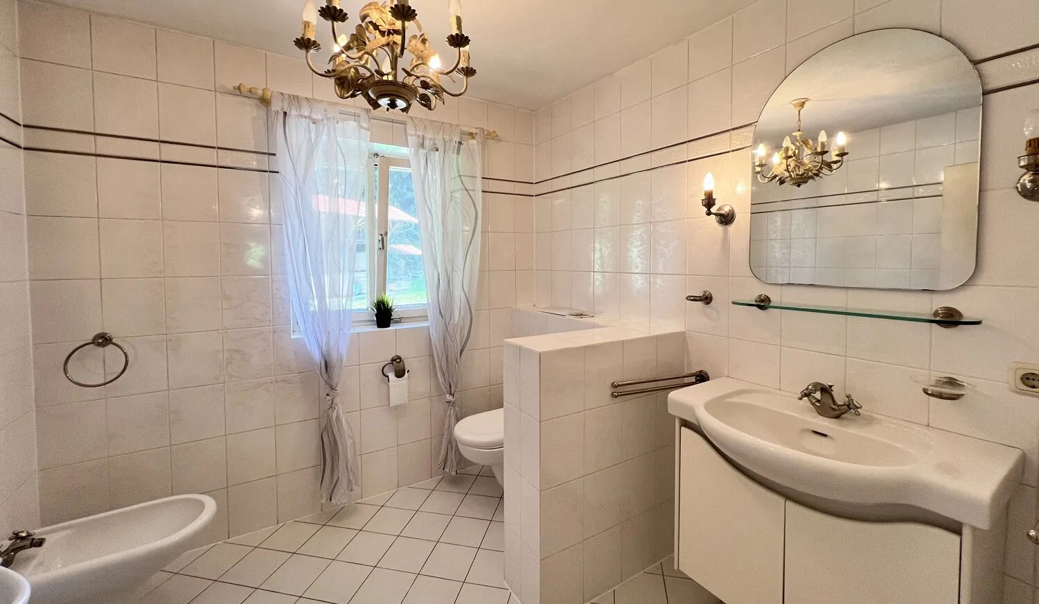 Wohnhaus Alt - EG Bad