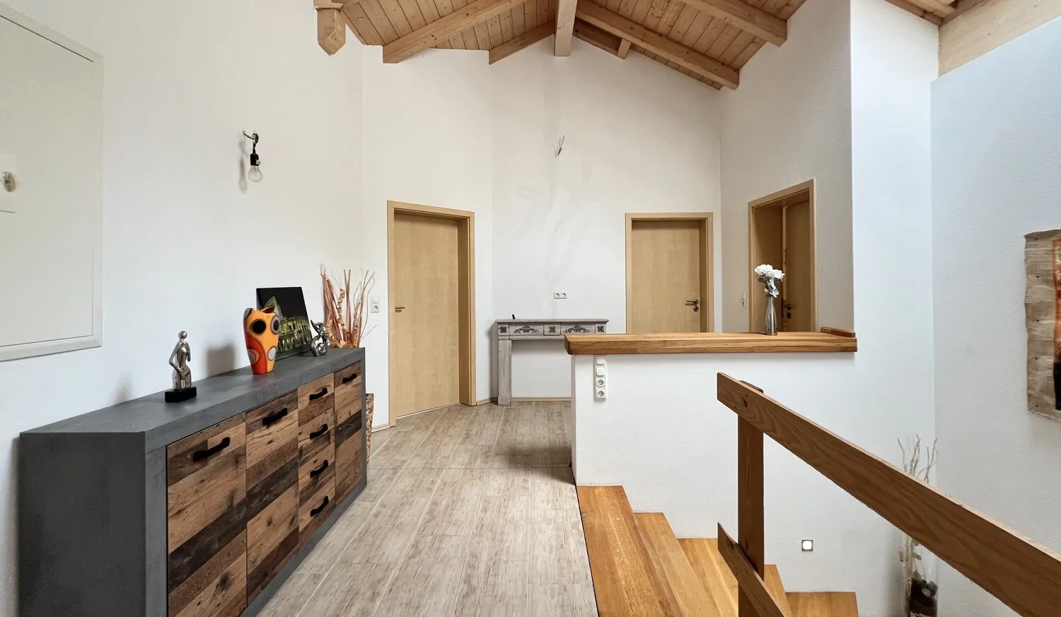 Wohnhaus Neu - OG Flur