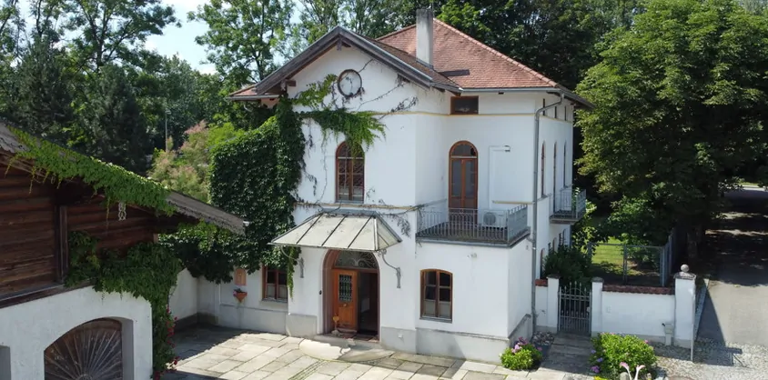 von Poll Immobilien GmbH