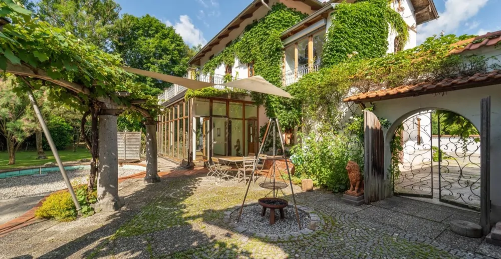 Die geschützte Südost-Terrasse