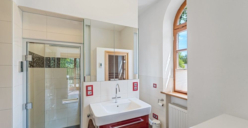 Dusche mit Dampfbad