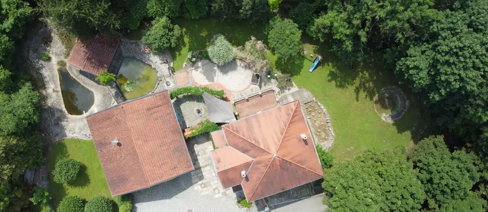 Vogelperspektive vom Anwesen