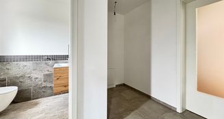 von_poll_real_estate_property_25338010_image_8