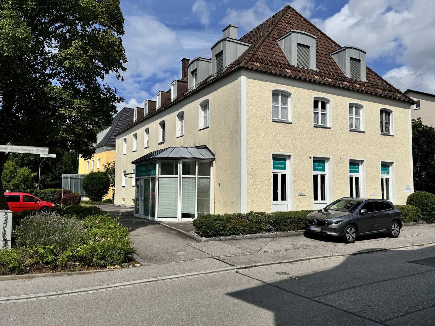 Anbau als Windfang und Abstellraum