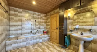 von_poll_real_estate_property_25338015_image_14