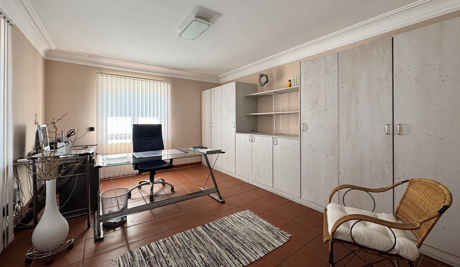 Büro EG