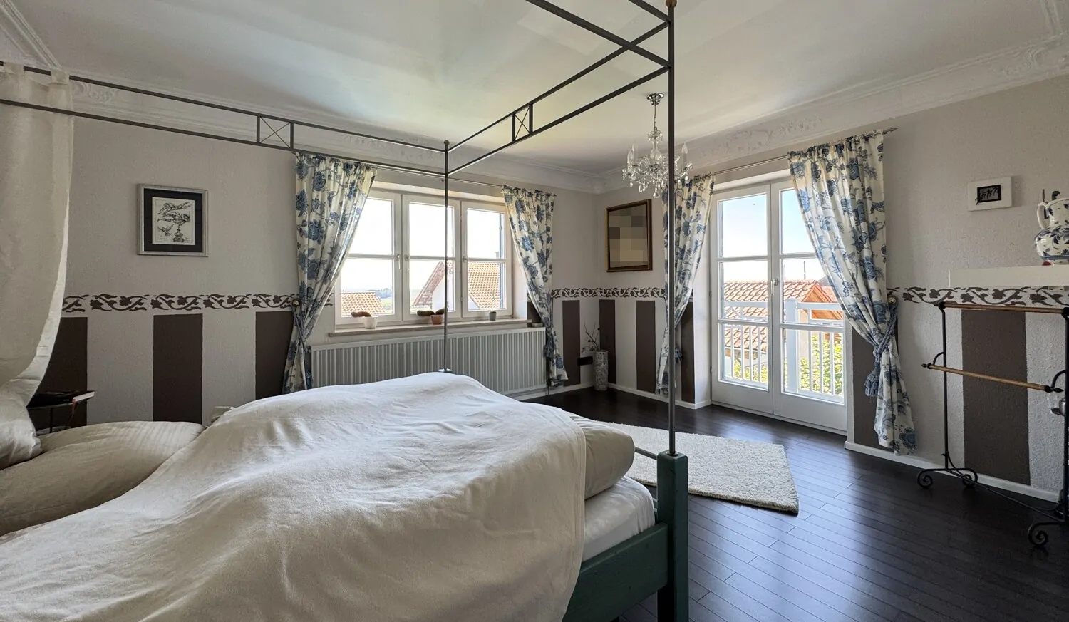 Schlafzimmer mit Ankleide OG