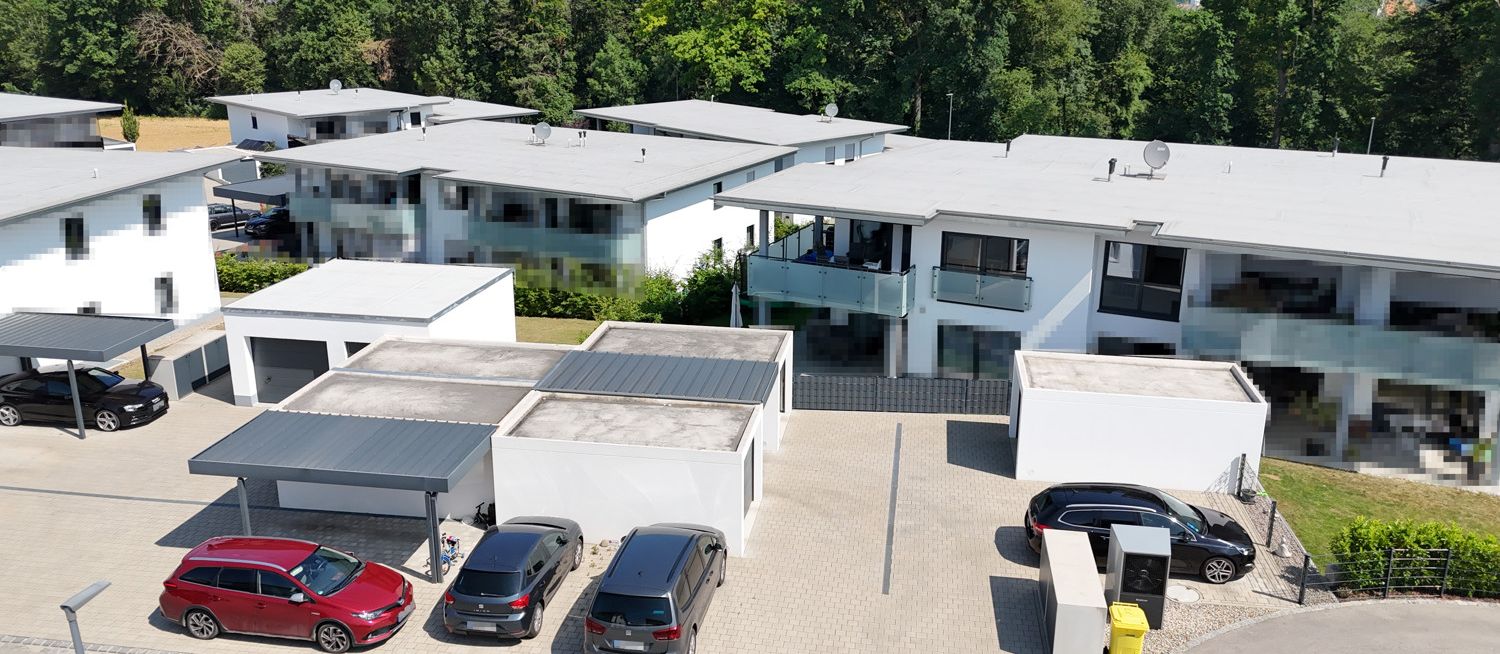 Wohnhaus & Stellplätze