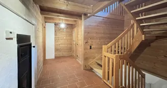 von_poll_real_estate_property_25338025_image_25