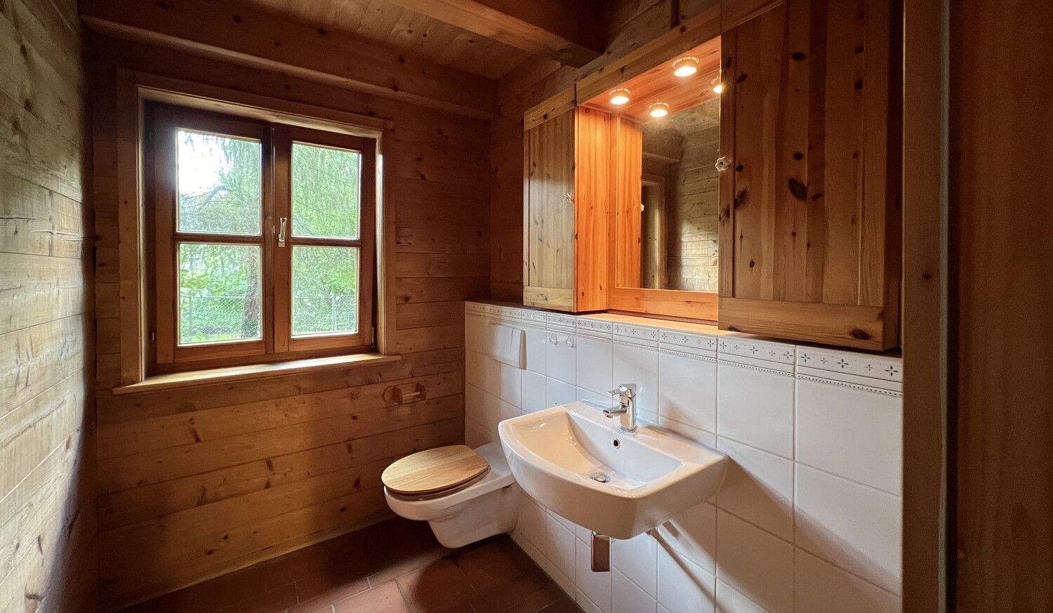 Gäste-WC EG