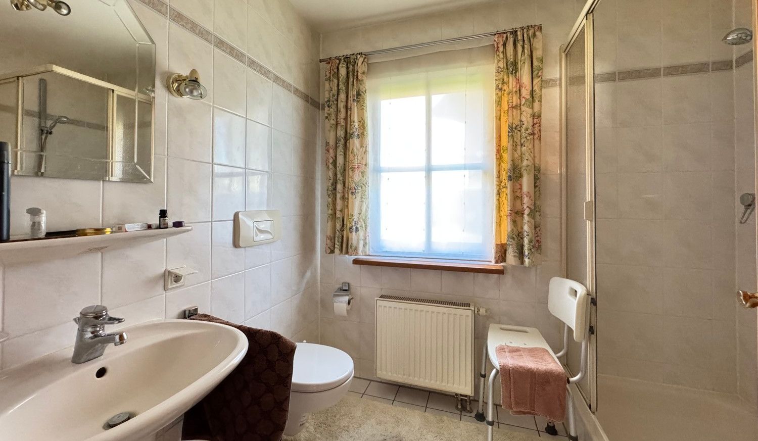 Badezimmer EG