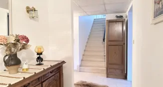 von_poll_real_estate_property_25338027_image_22