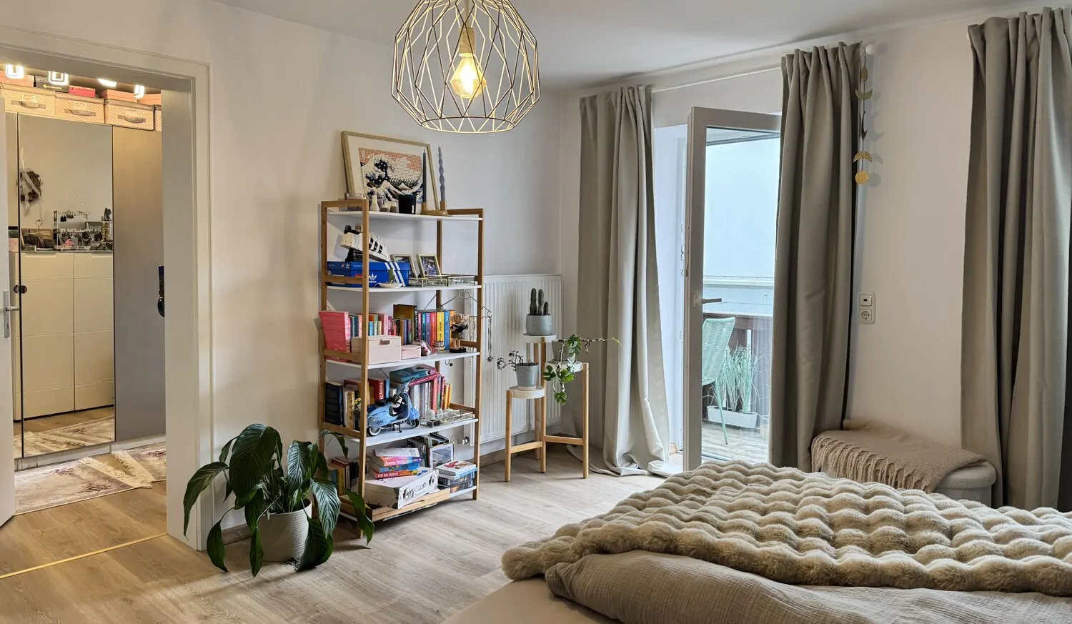 Zugang zum Ankleidezimmer