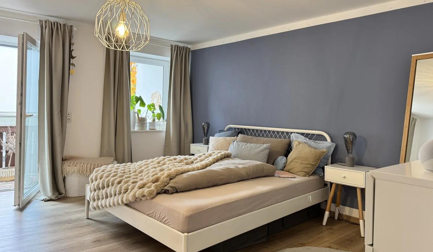 Schlafzimmer mit Balkon