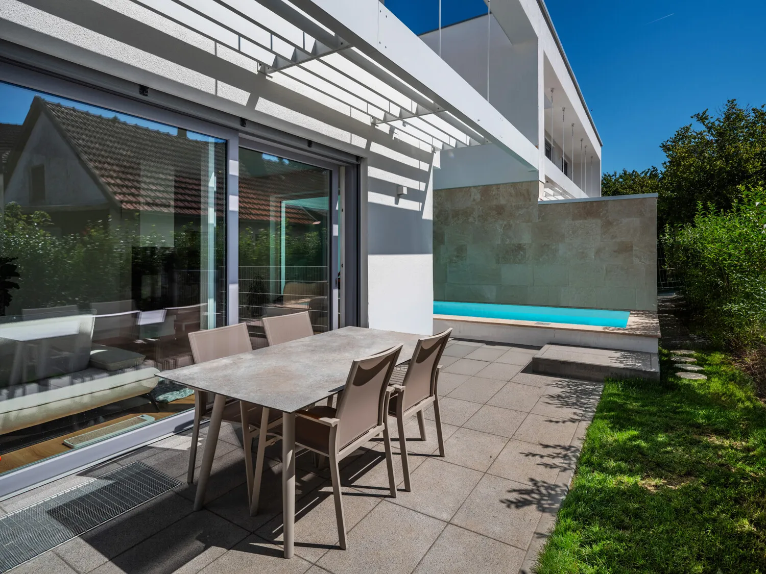 Terrasse zur Südseite