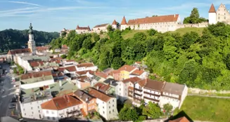 von_poll_real_estate_property_25338007-2_image_0