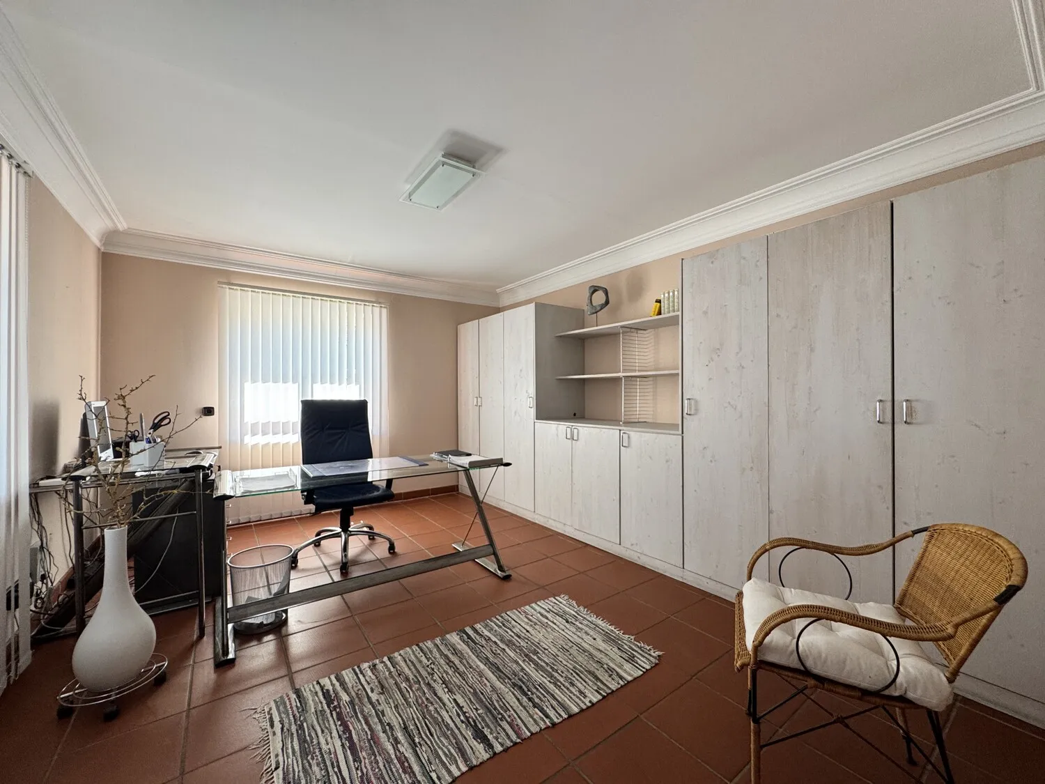 Büro EG