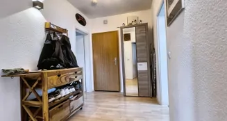 von_poll_real_estate_property_25351053_image_4