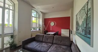 von_poll_real_estate_property_24351014_image_0