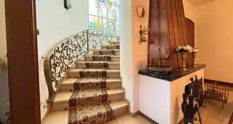 von_poll_real_estate_property_25351029_image_8