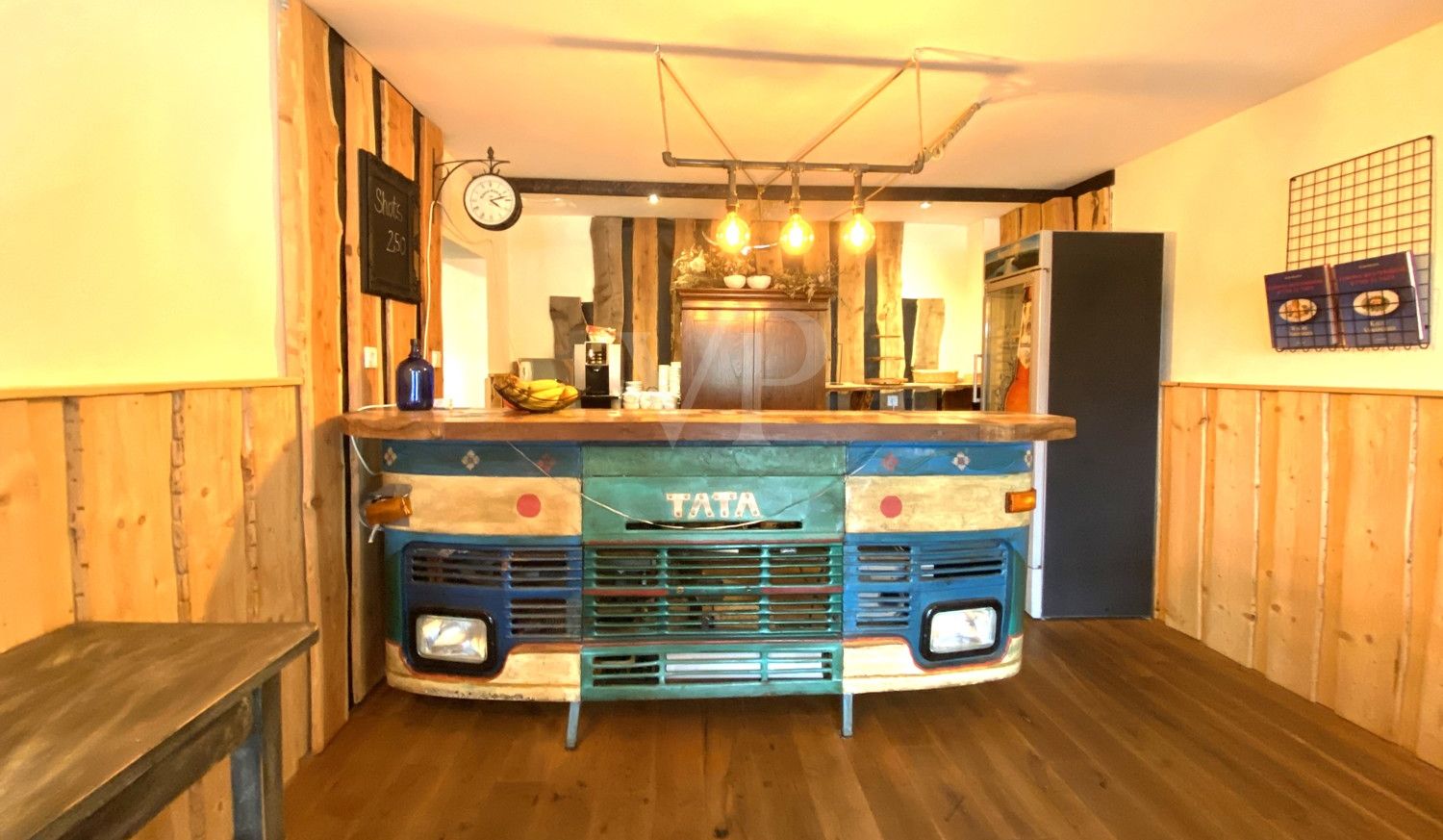 Bistro II