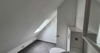 von_poll_real_estate_property_25351003_image_8