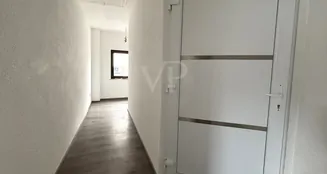 von_poll_real_estate_property_25351007_image_4